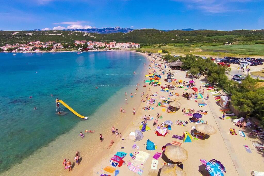 Artneo Apartmani Novalja Buitenkant foto