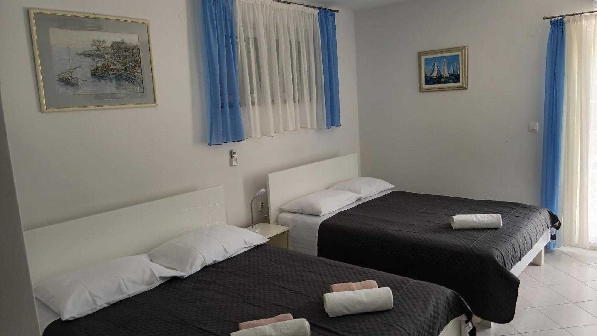 Artneo Apartmani Novalja Buitenkant foto
